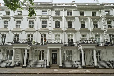 3 bedroom apartment for sale, Westbourne Gardens, London