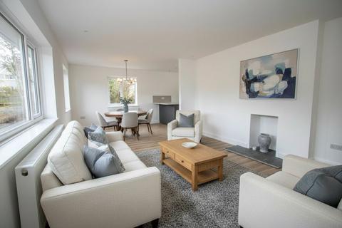 undefined, Yelverton, Devon