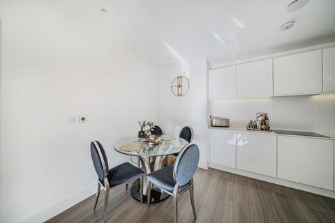 undefined, Frazer Nash Close, Isleworth, Middlesex