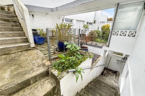 undefined, Falmouth