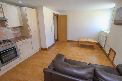 3 bedroom flat to rent, Bedford Street, Cardiff CF24