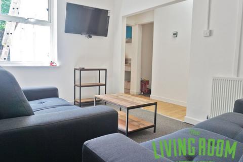 6 bedroom house to rent, Bedford Street, Cathays, Cardiff