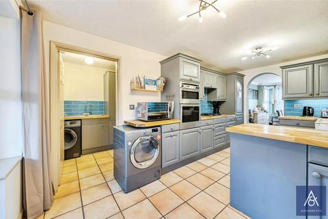 undefined, Humphries Drive, Northamptonshire NN13