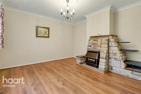 3 bedroom semi-detached house for sale, Hawthorn Drive, Ipswich