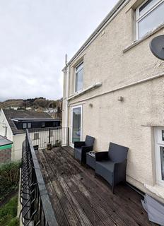 2 bedroom end of terrace house for sale, Ifor Place, Treharris CF46