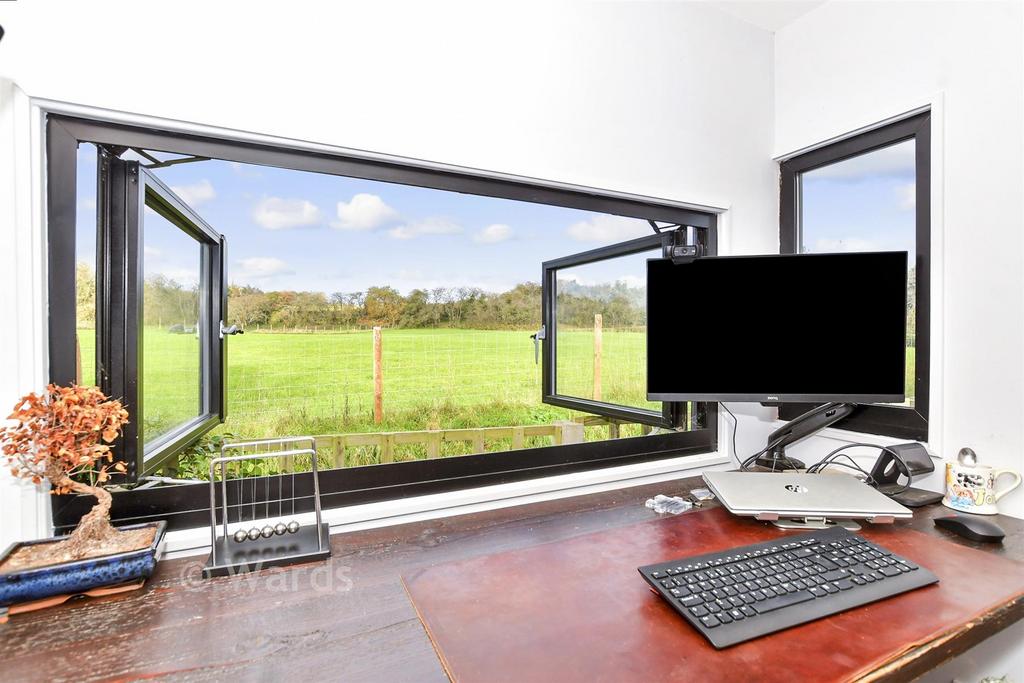 External Lifestyle Photograph