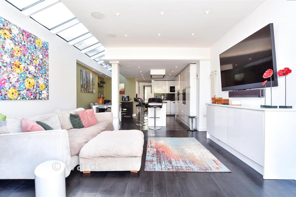 Kitchen/Diner/Family Area