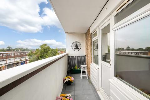 2 bedroom apartment to rent, Reading RG5