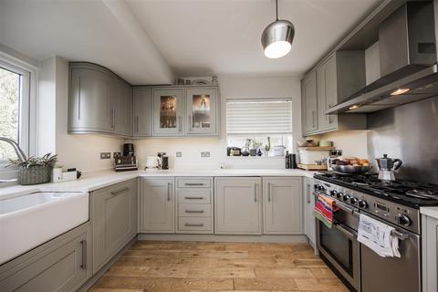 undefined, St. Martins Drive, Dartford DA4