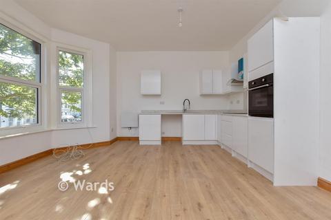 6 bedroom terraced house for sale, Gordon Road, Margate, Kent