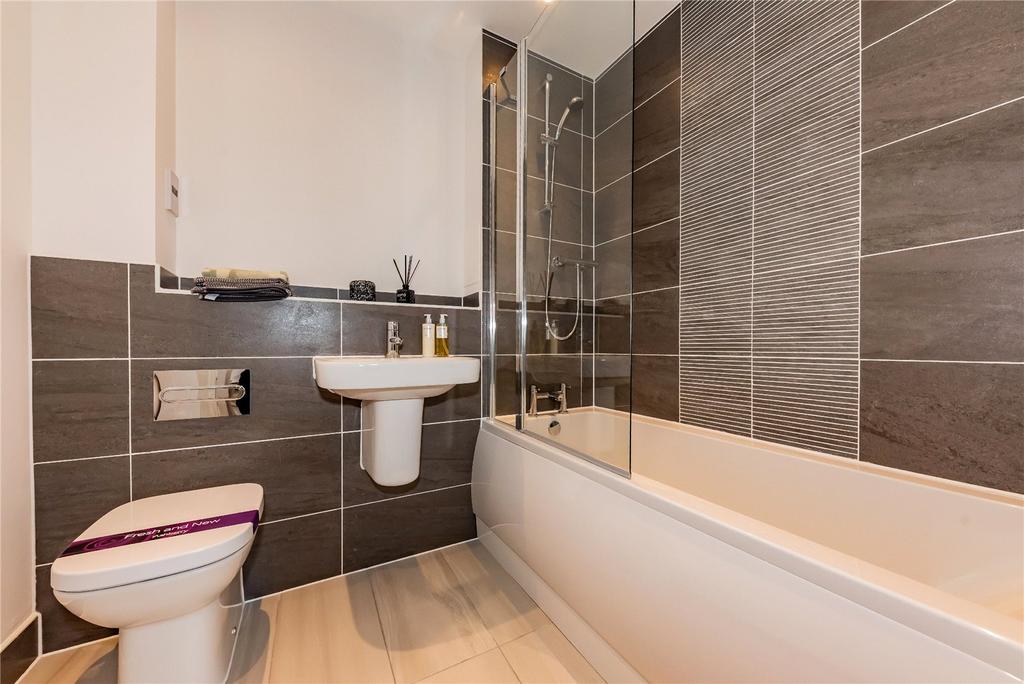 Family bathroom resu