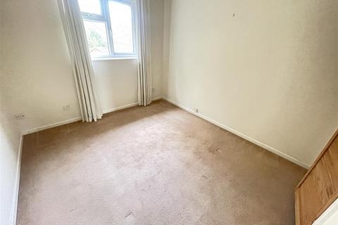 undefined, Avon Drive, Salisbury SP5