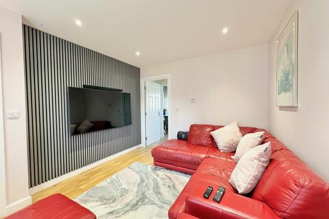 3 bedroom link detached house for sale, Browne Willis Close, Bletchley, Milton Keynes, MK2
