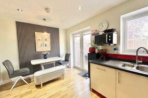 3 bedroom link detached house for sale, Browne Willis Close, Bletchley, Milton Keynes, MK2