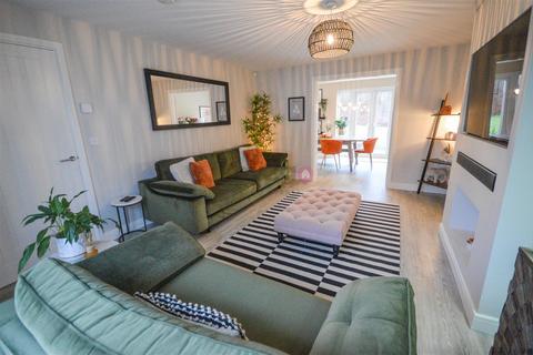 4 bedroom detached house for sale, Hurrier Place, Halfway, Sheffield, S20