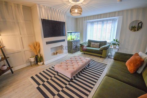 4 bedroom detached house for sale, Hurrier Place, Halfway, Sheffield, S20