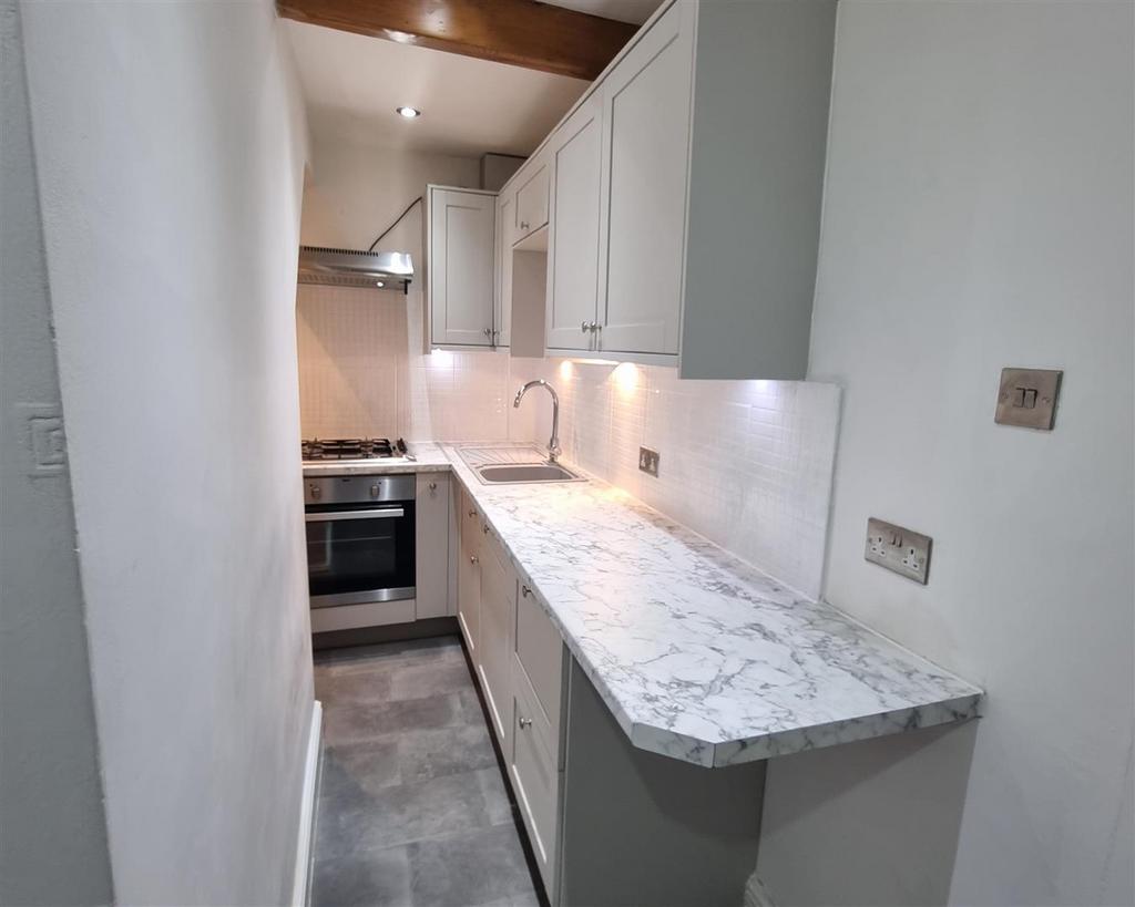 New kitchen 1.jpg
