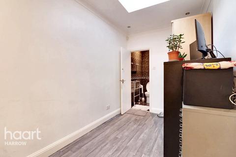 4 bedroom detached house for sale, Grange Avenue, Stanmore
