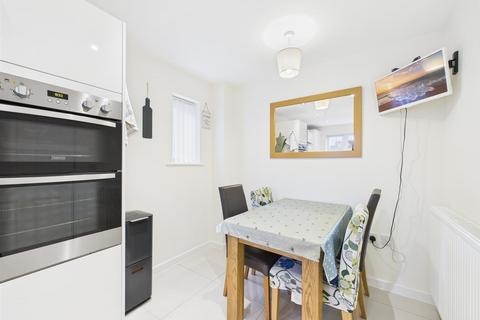 3 bedroom end of terrace house for sale, Herman Street, Aylesbury HP18