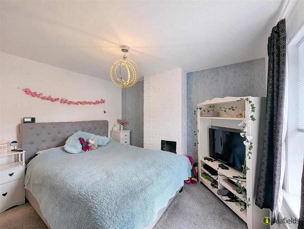 Bedrooom 1