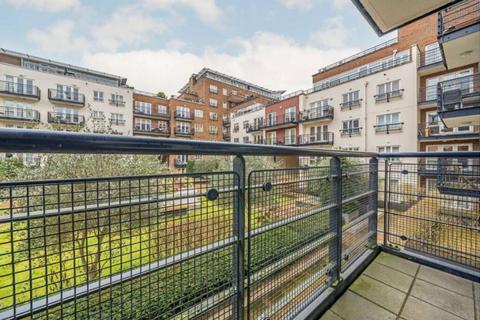 1 bedroom flat to rent, Seven Kings Way, Kingston Upon Thames KT2