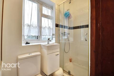 1 bedroom apartment to rent, Sycamore Avenue, LONDON