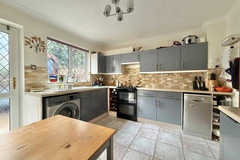 undefined, Howard Close, Exwick, EX4