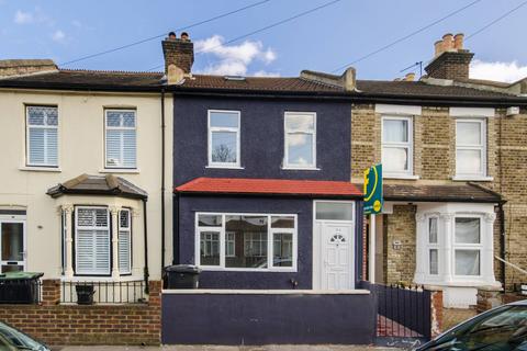 4 bedroom terraced house for sale, Woodcroft Road, Croydon, Thornton Heath, CR7