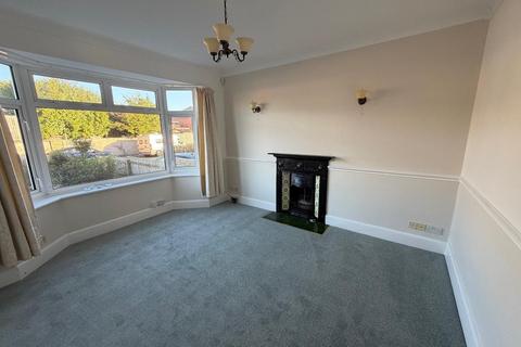 3 bedroom detached house to rent, Sheringham Road, Branksome, Poole