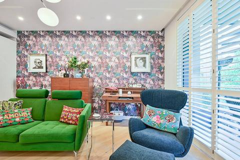 2 bedroom flat to rent, Wood Crescent, White City, LONDON, W12