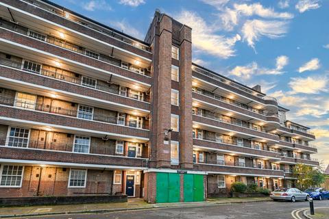 3 bedroom flat to rent, Aspen Gardens, Hammersmith, London, W6