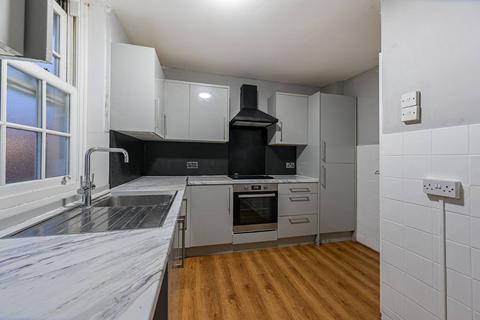 3 bedroom flat to rent, Aspen Gardens, Hammersmith, London, W6