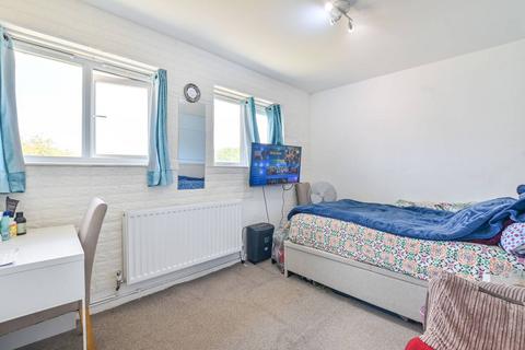 undefined, Press Road, Neasden, London, NW10