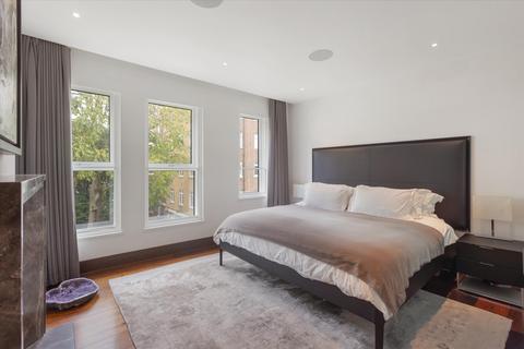 3 bedroom flat for sale, Logan Place, London, W8