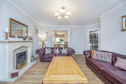 undefined, 52 The Castings, Dunfermline, KY12 9AU