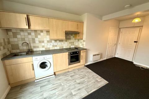 1 bedroom flat to rent, Romsey Road, Southampton SO16