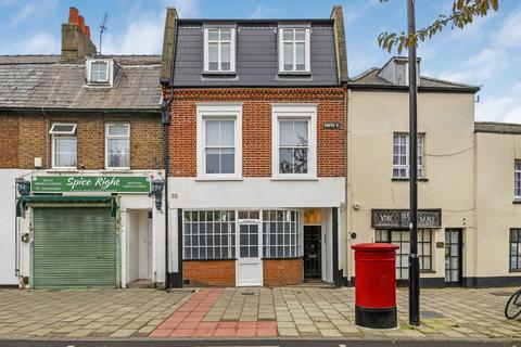 undefined, South Street, Isleworth TW7