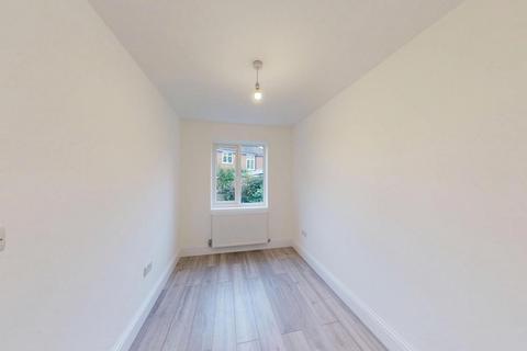 2 bedroom apartment to rent, Manor Court, York Way, London, N20