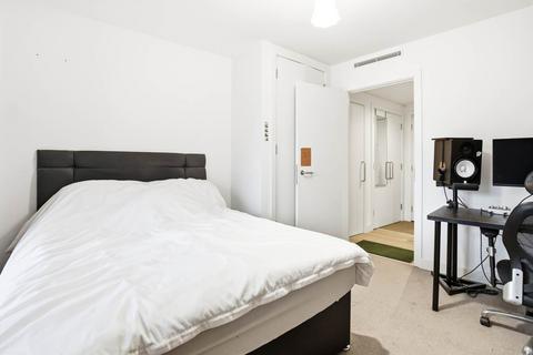 undefined, Mint Street, Bethnal Green E2