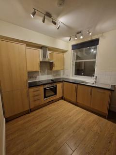 3 bedroom flat to rent, Cannon Street, London EC4N