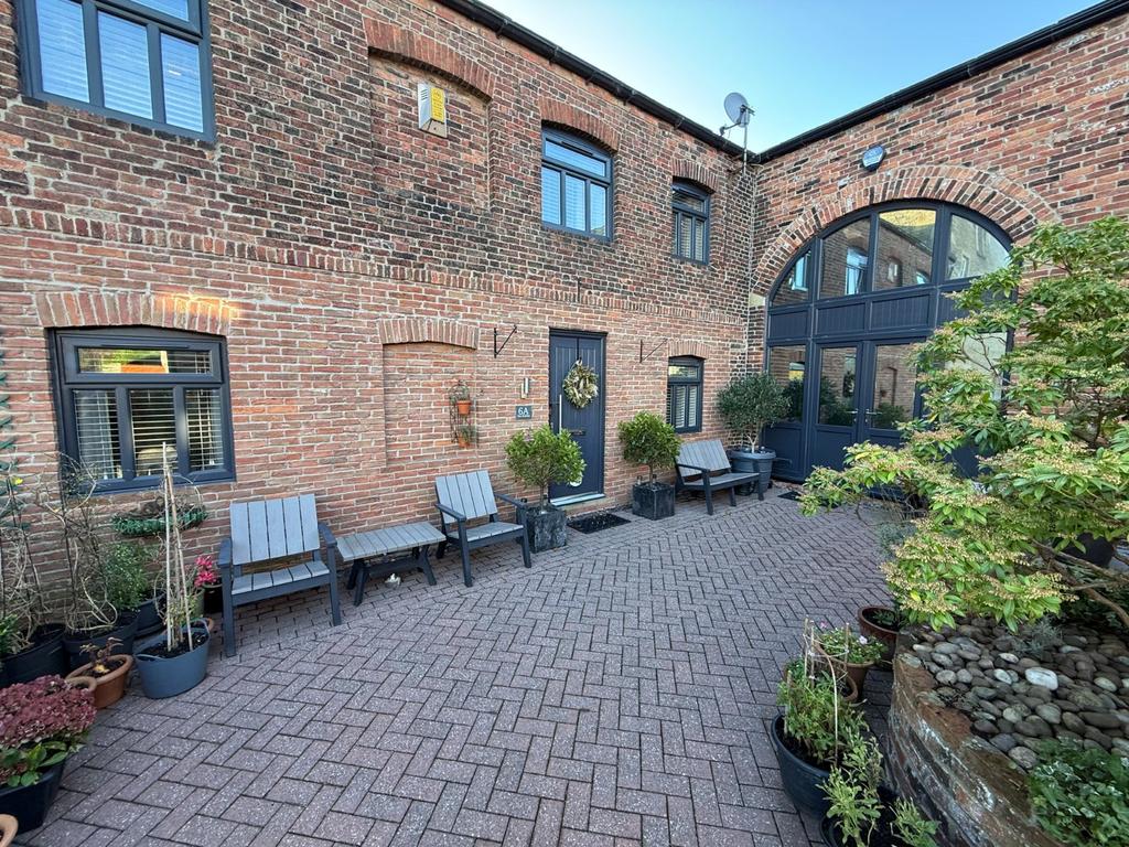 Picture No. 02