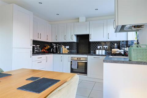 undefined, Mercian Way, Cheadle