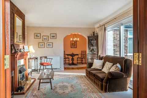 undefined, Sedgmoor Gardens, Flackwell Heath, High Wycombe, Buckinghamshire, HP10
