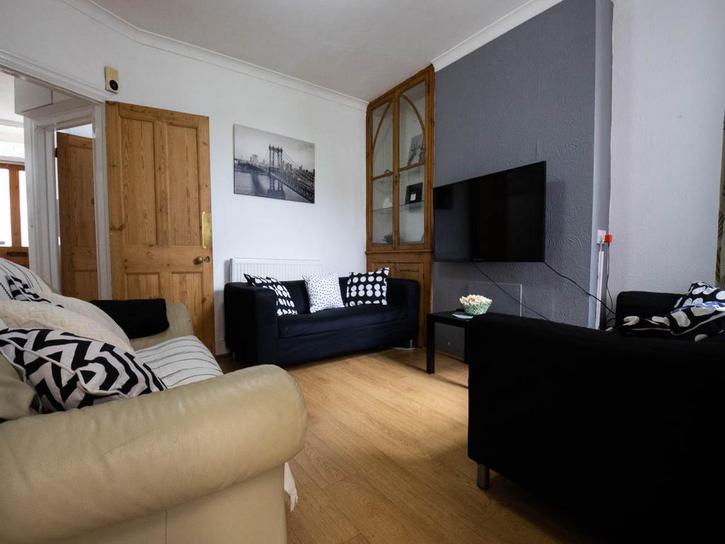 41 St Martins Road C