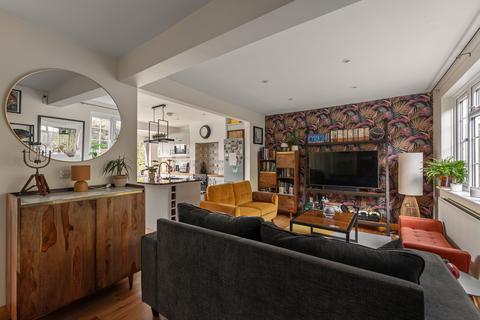 undefined, Cliff End, Purley CR8
