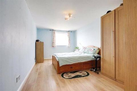 undefined, Inverness Mews, Galleons Point, London, E16
