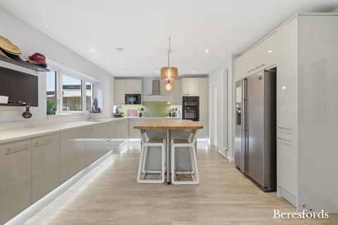 4 bedroom detached house for sale, Nine Ashes Road, Nine Ashes, CM4
