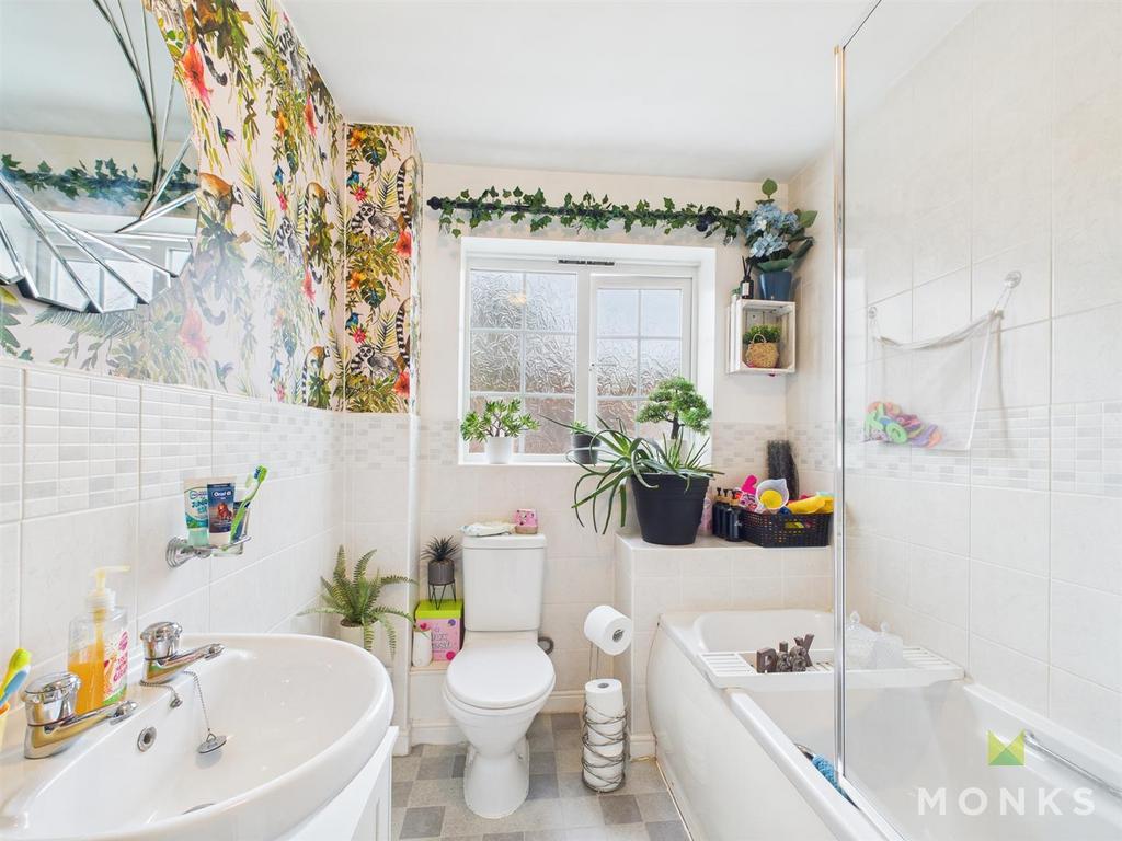 CAM01520 G0-PR0293-STILL020.jpg