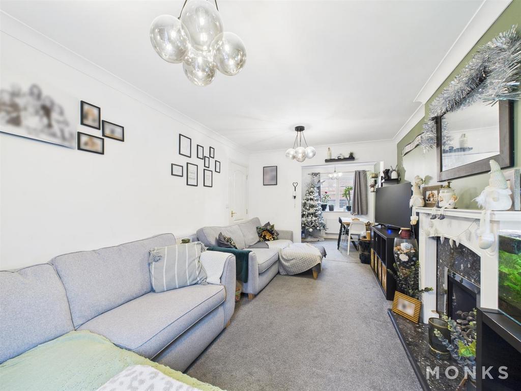 CAM01520 G0-PR0293-STILL010.jpg