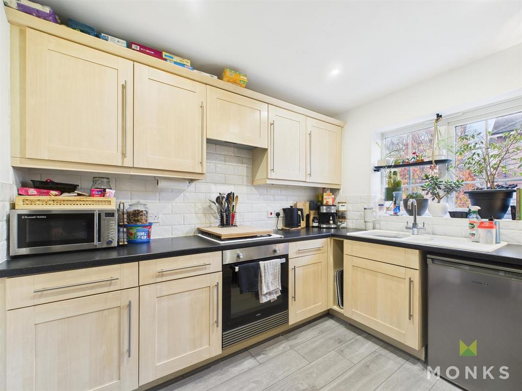 CAM01520 G0-PR0293-STILL006.jpg